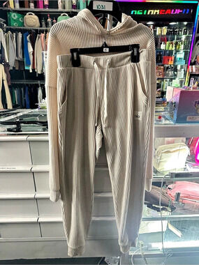 Alo muse set small pants and hoodie.